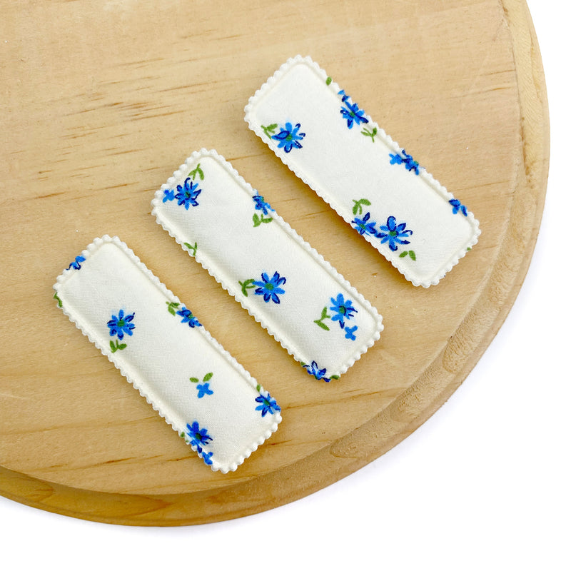 Blue Daisy Rectangle Snap Clip Covers